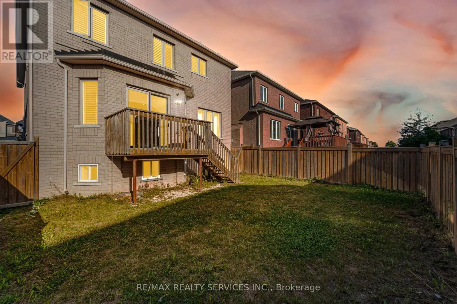 52 BLACKBERRY VALLEY CRESCENT