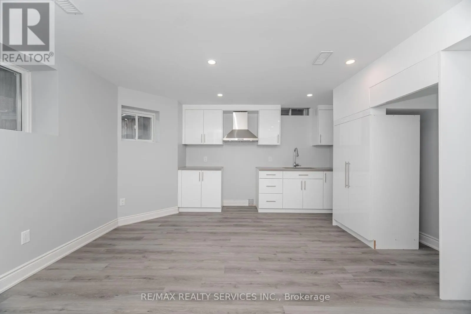 52 BLACKBERRY VALLEY CRESCENT
