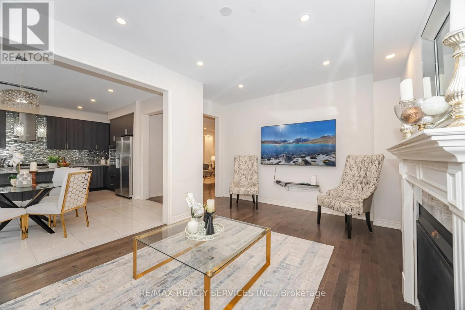 52 BLACKBERRY VALLEY CRESCENT