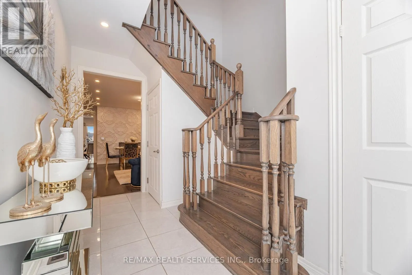 52 BLACKBERRY VALLEY CRESCENT