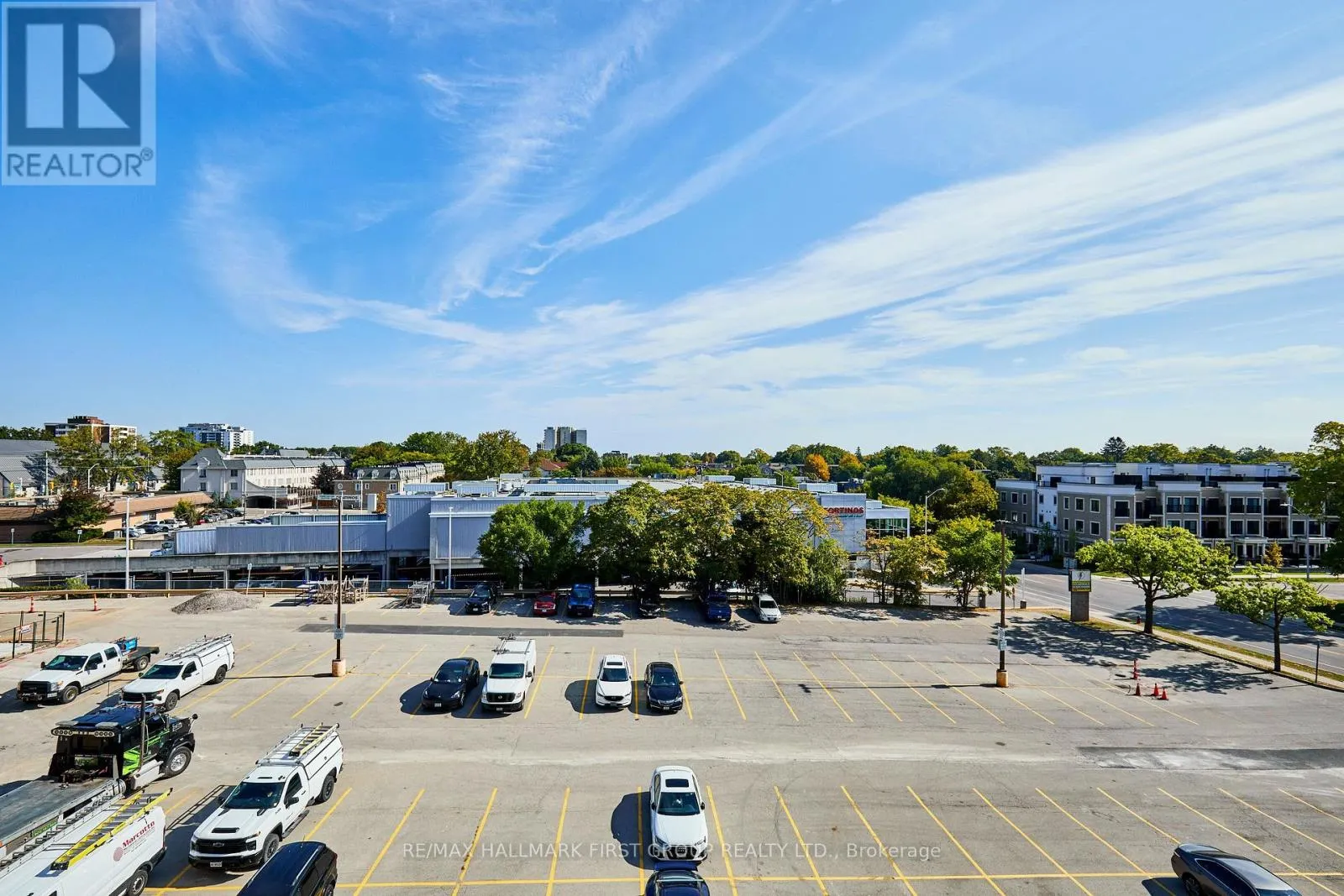 407 - 123 MAURICE DRIVE