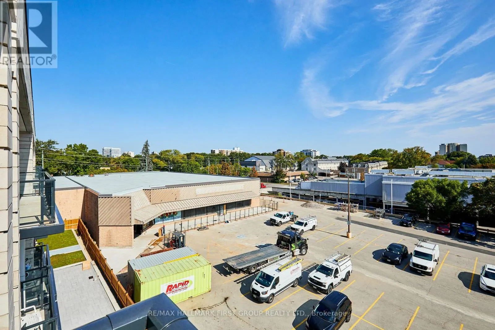 407 - 123 MAURICE DRIVE