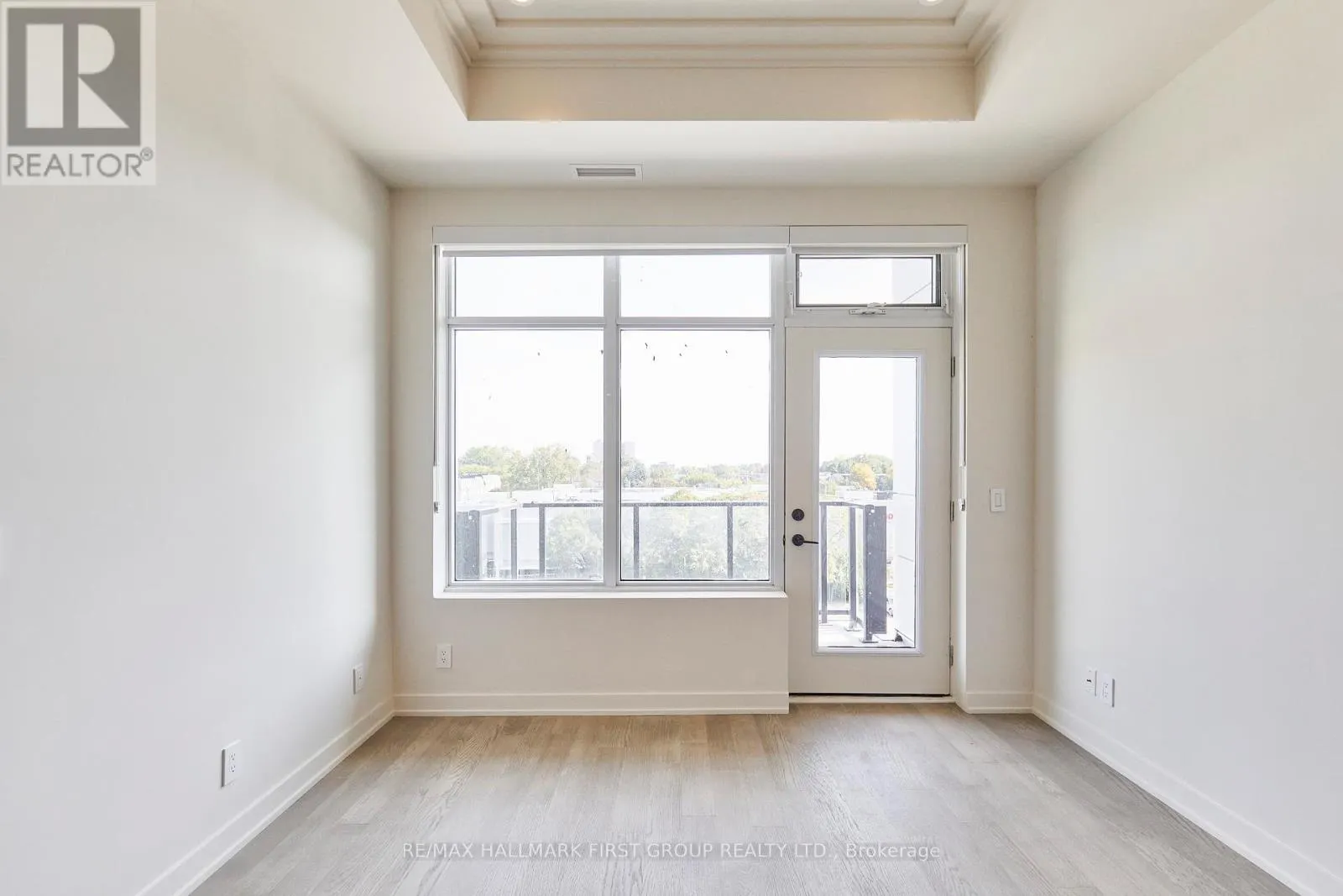 407 - 123 MAURICE DRIVE