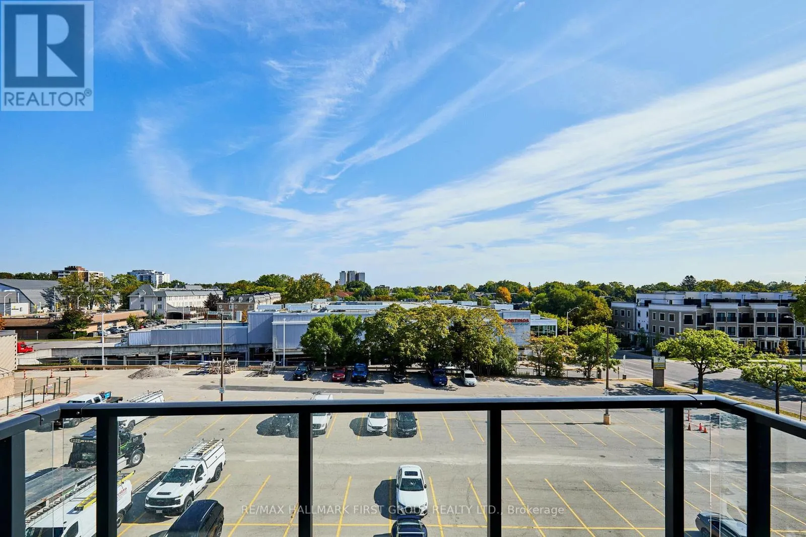 407 - 123 MAURICE DRIVE
