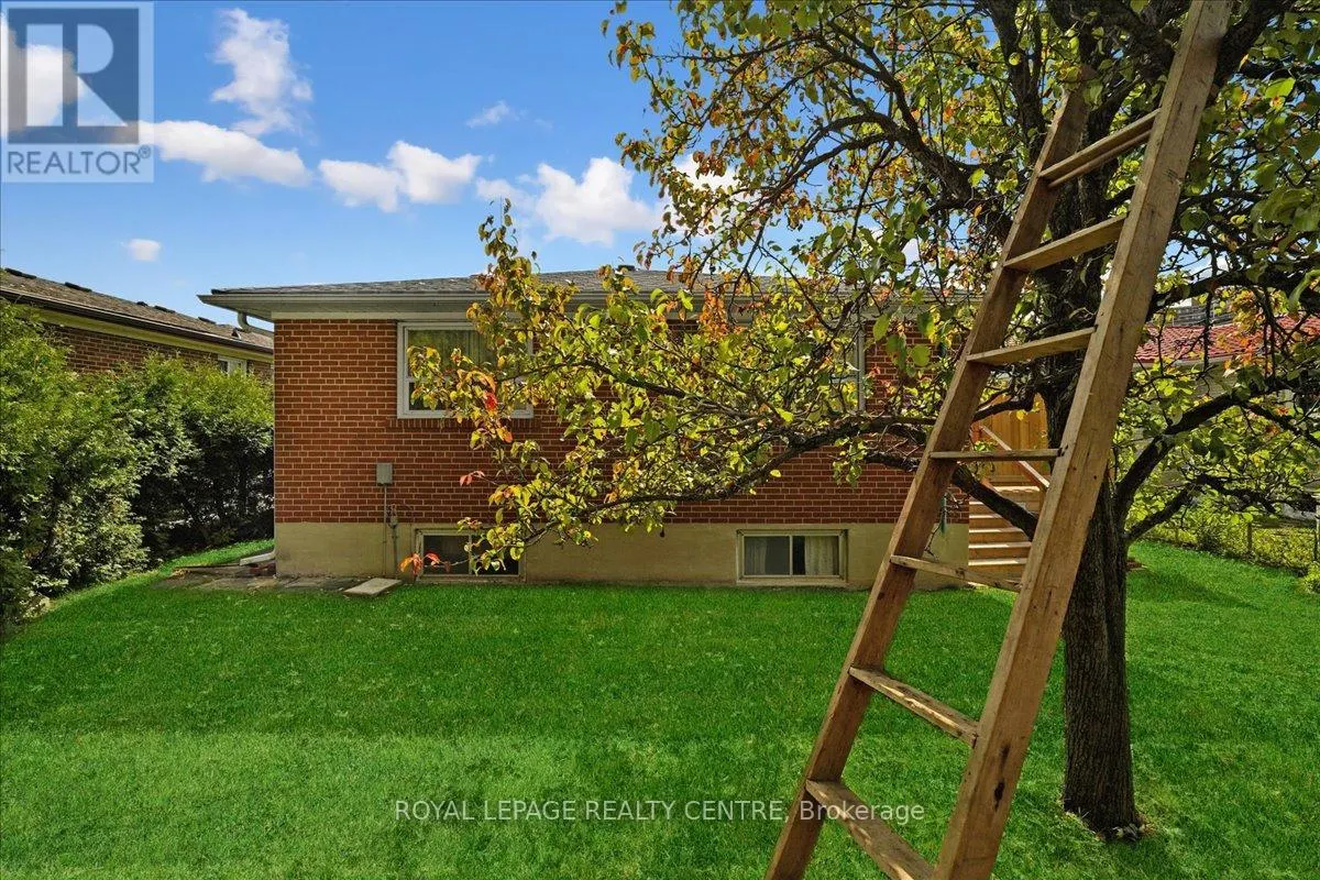 151 REDGRAVE DRIVE