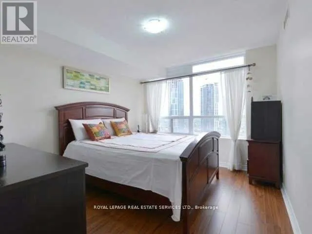 3001 - 310 BURNHAMTHORPE ROAD W