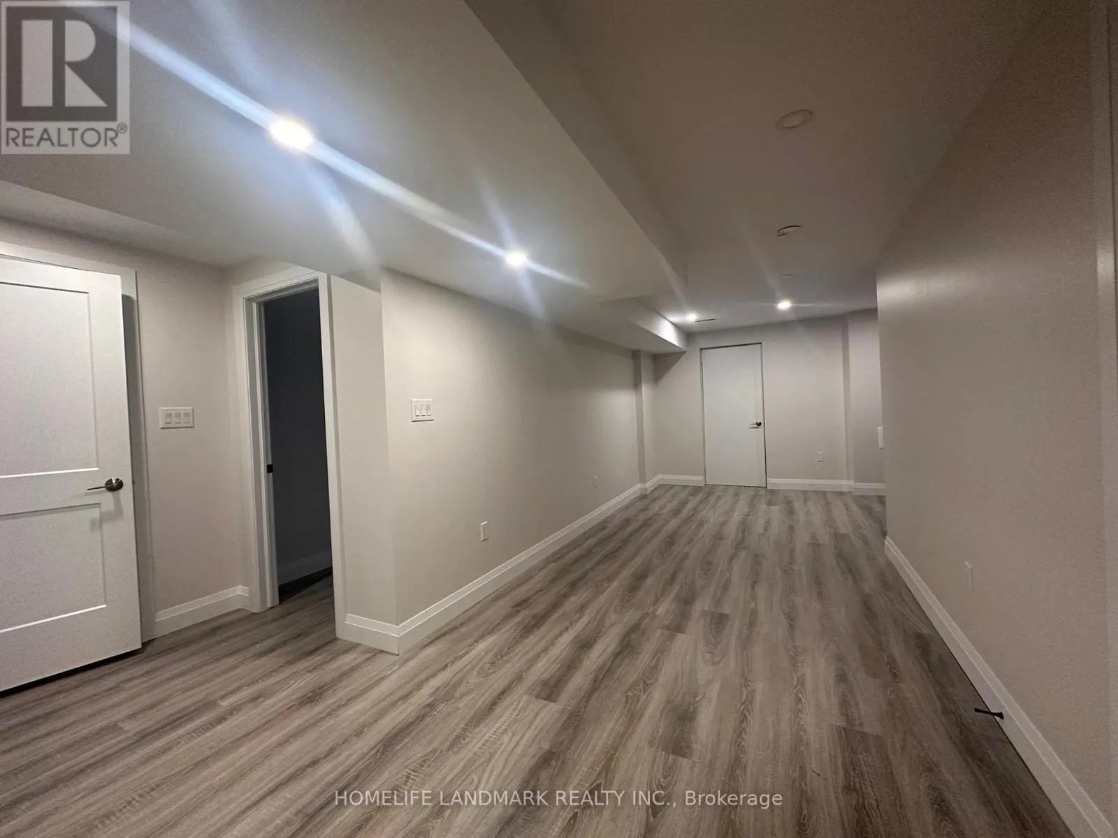 LOWER - 2036 GROSVENOR STREET