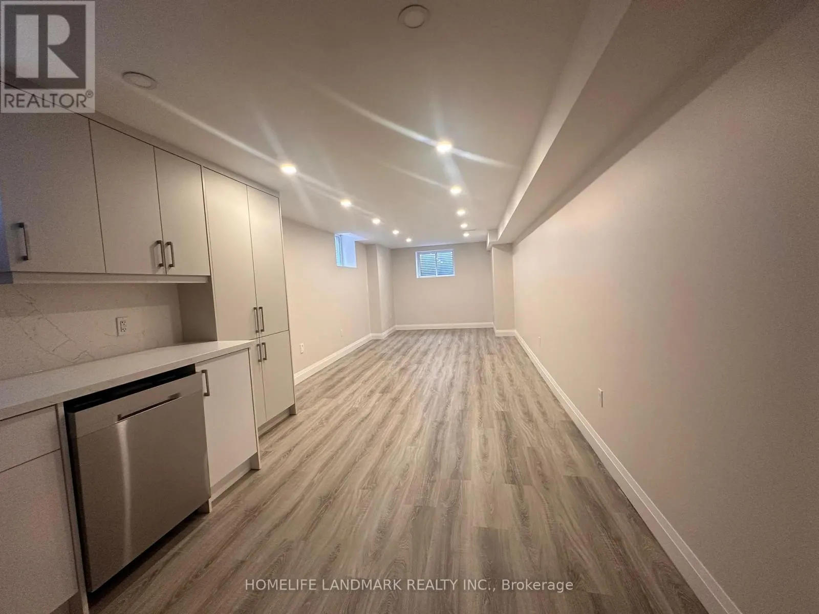 LOWER - 2036 GROSVENOR STREET