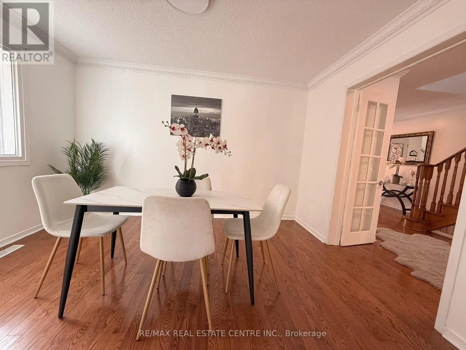 84 CREDITSTONE ROAD