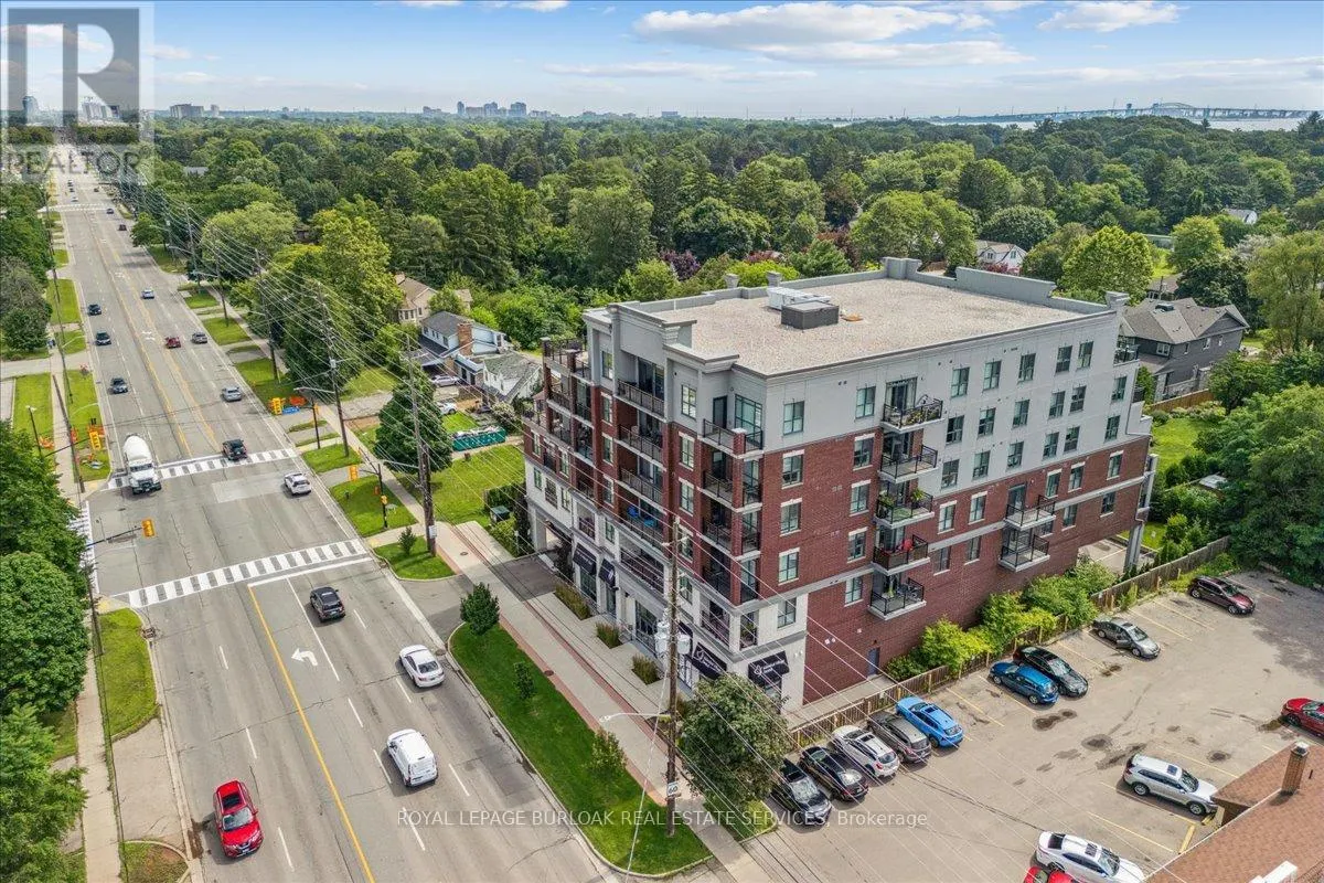 501 - 34 PLAINS ROAD E