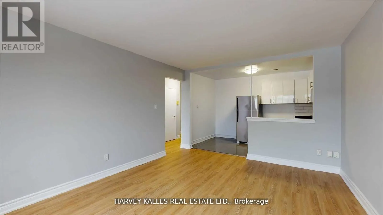 B4 - 4 GREENTREE COURT