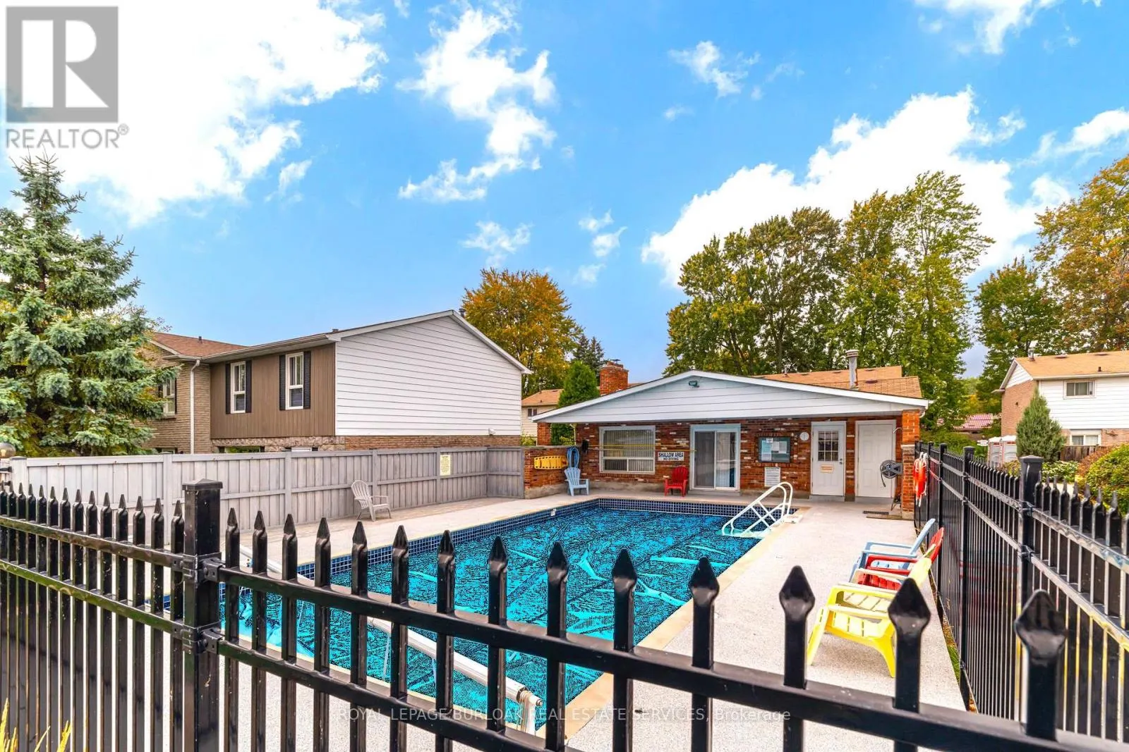 4 - 5475 LAKESHORE ROAD