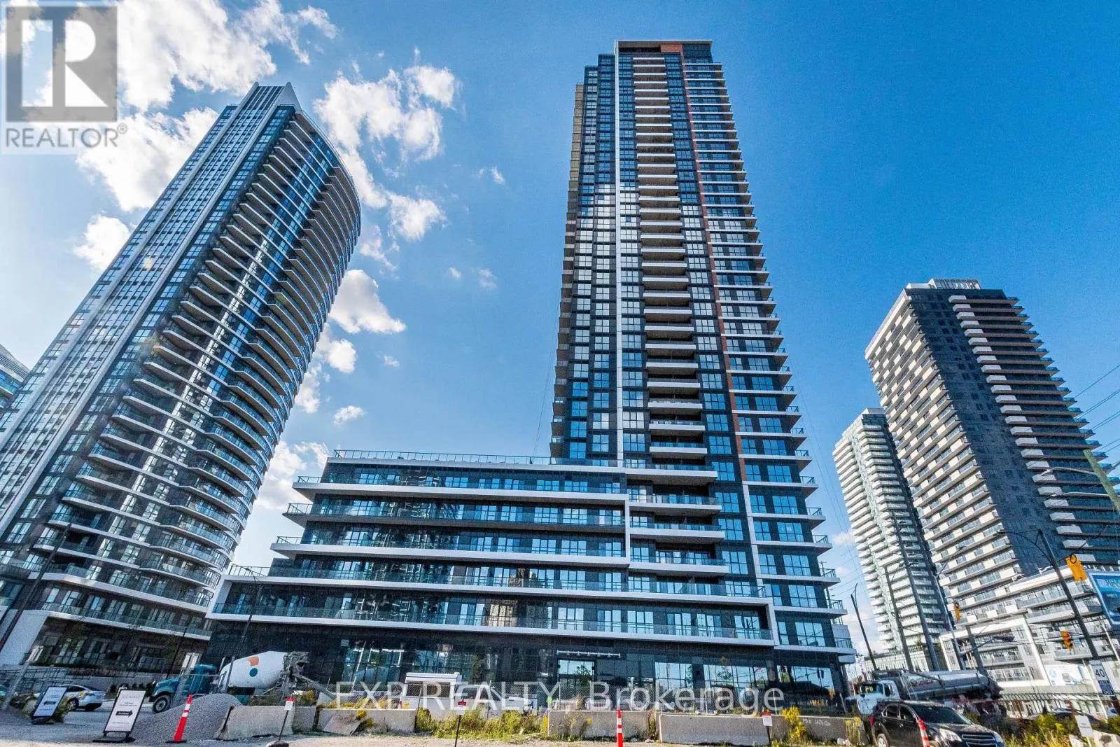 502 - 15 WATERGARDEN DRIVE