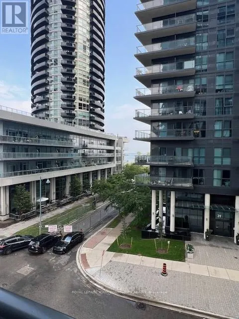 403 - 38 ANNIE CRAIG DRIVE