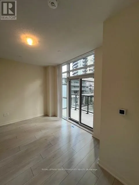 403 - 38 ANNIE CRAIG DRIVE