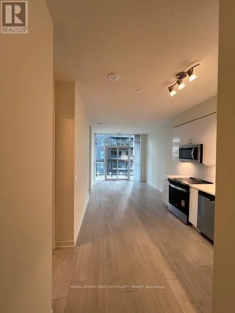 403 - 38 ANNIE CRAIG DRIVE