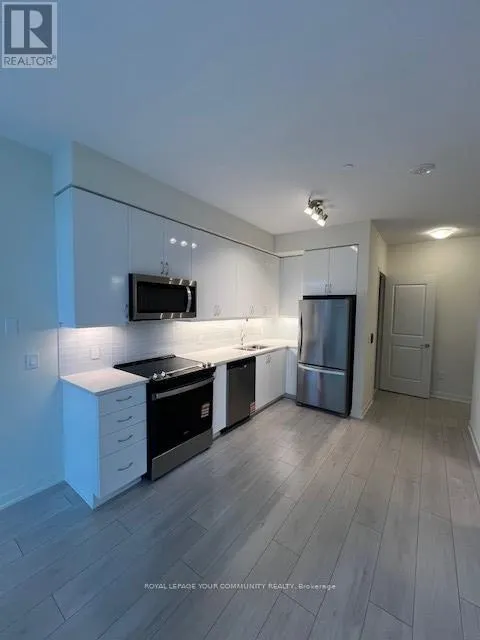 403 - 38 ANNIE CRAIG DRIVE
