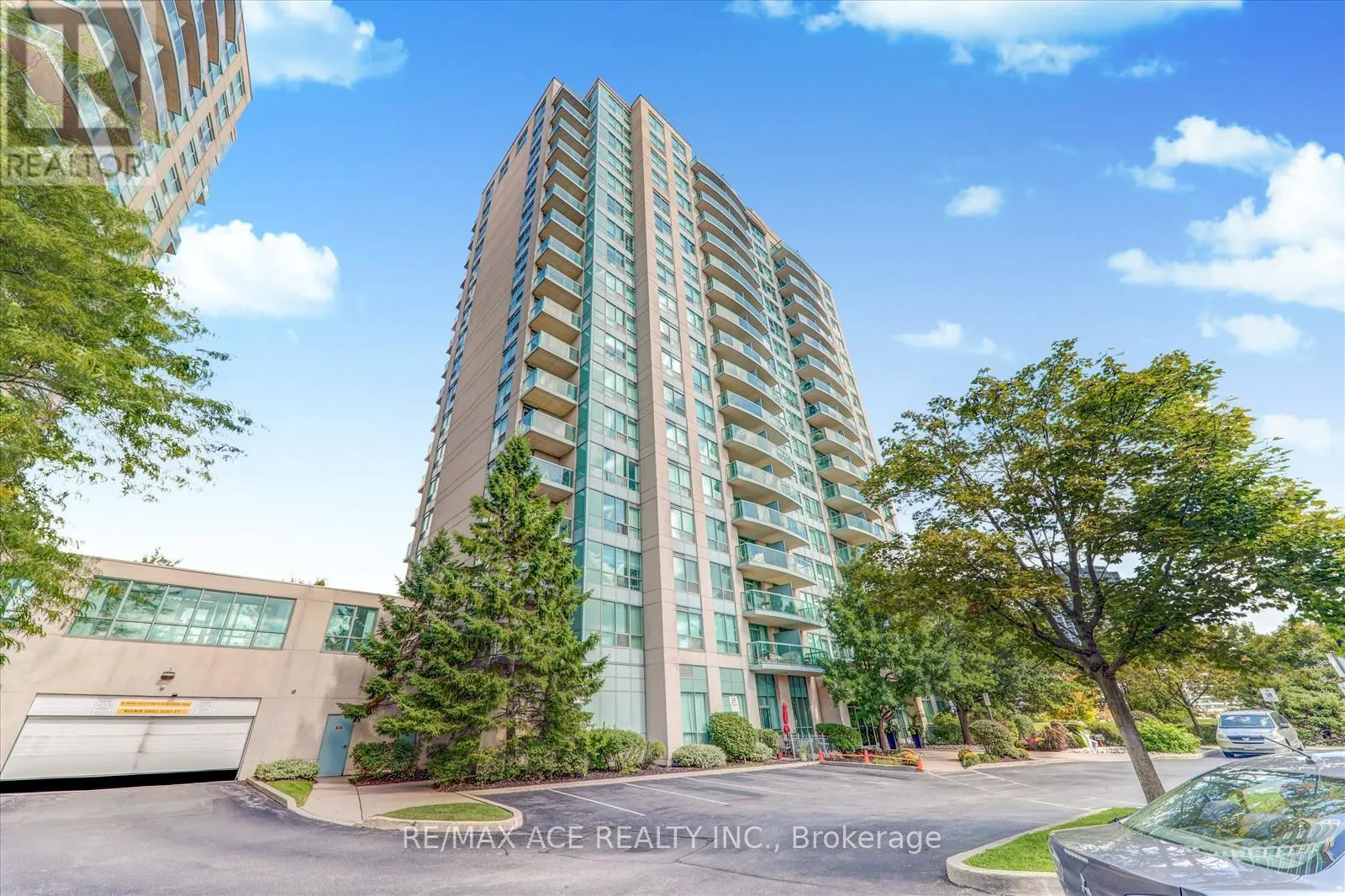 1803 - 2545 ERIN CENTRE BOULEVARD