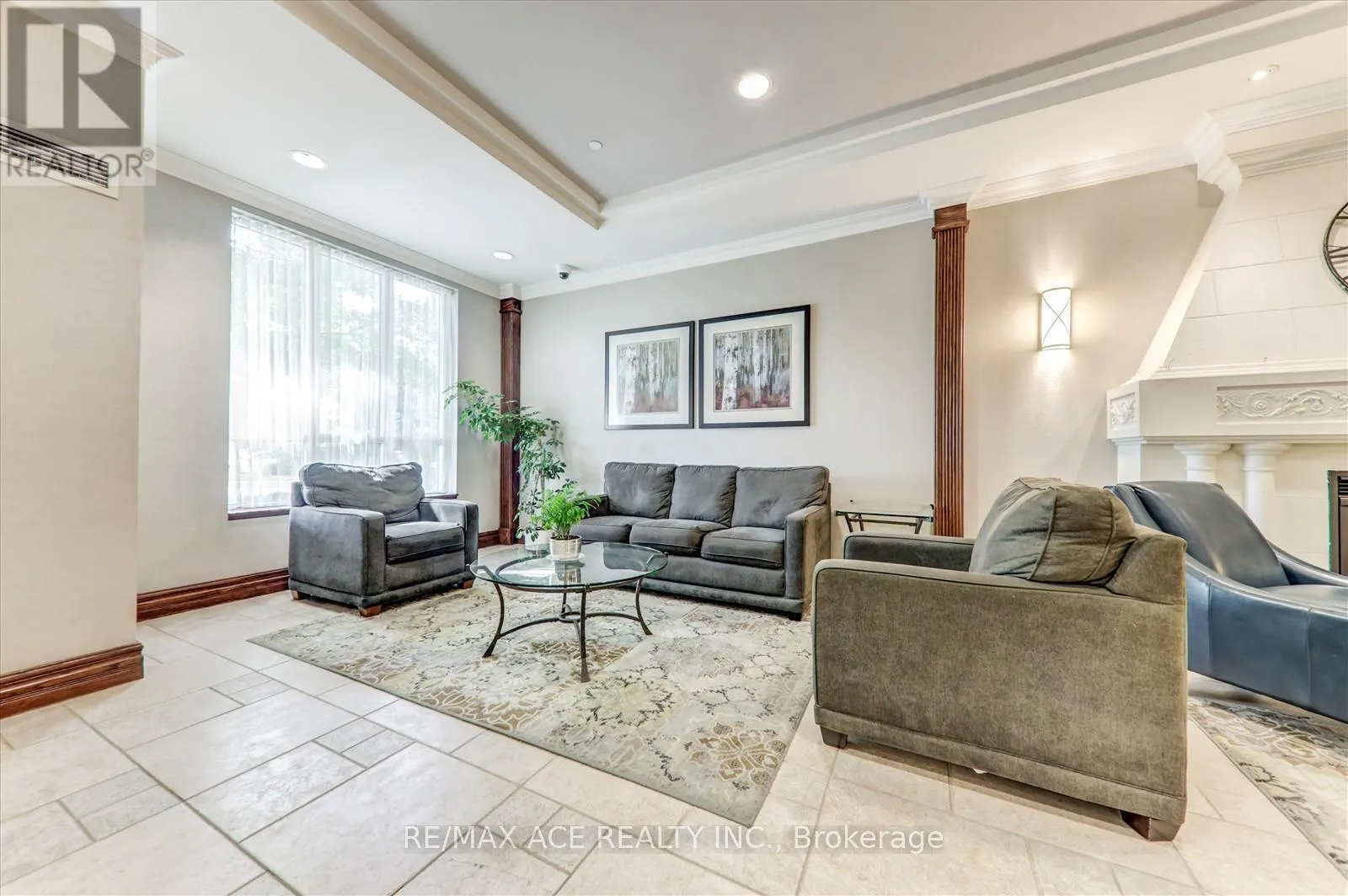 1803 - 2545 ERIN CENTRE BOULEVARD