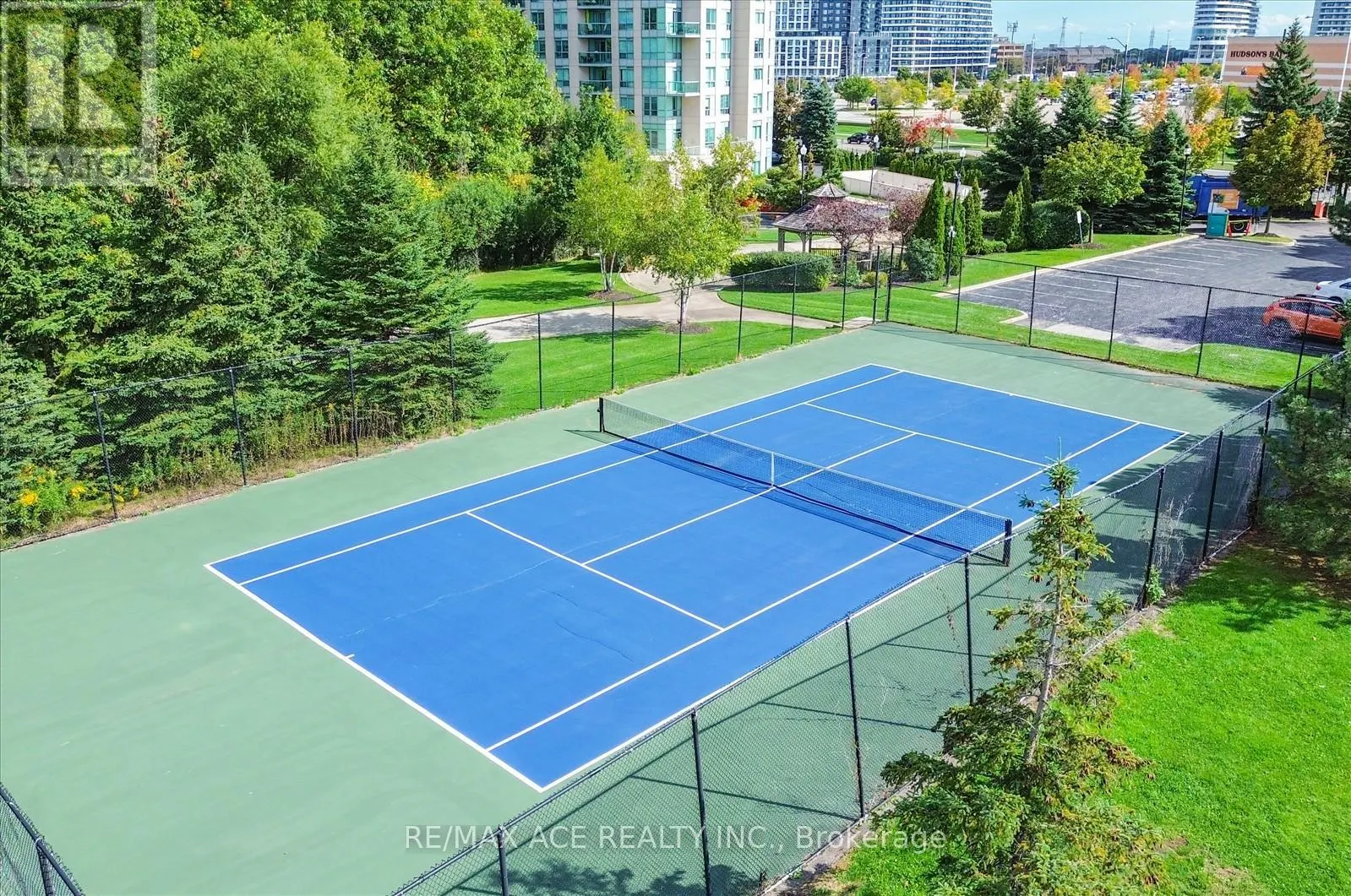 1803 - 2545 ERIN CENTRE BOULEVARD