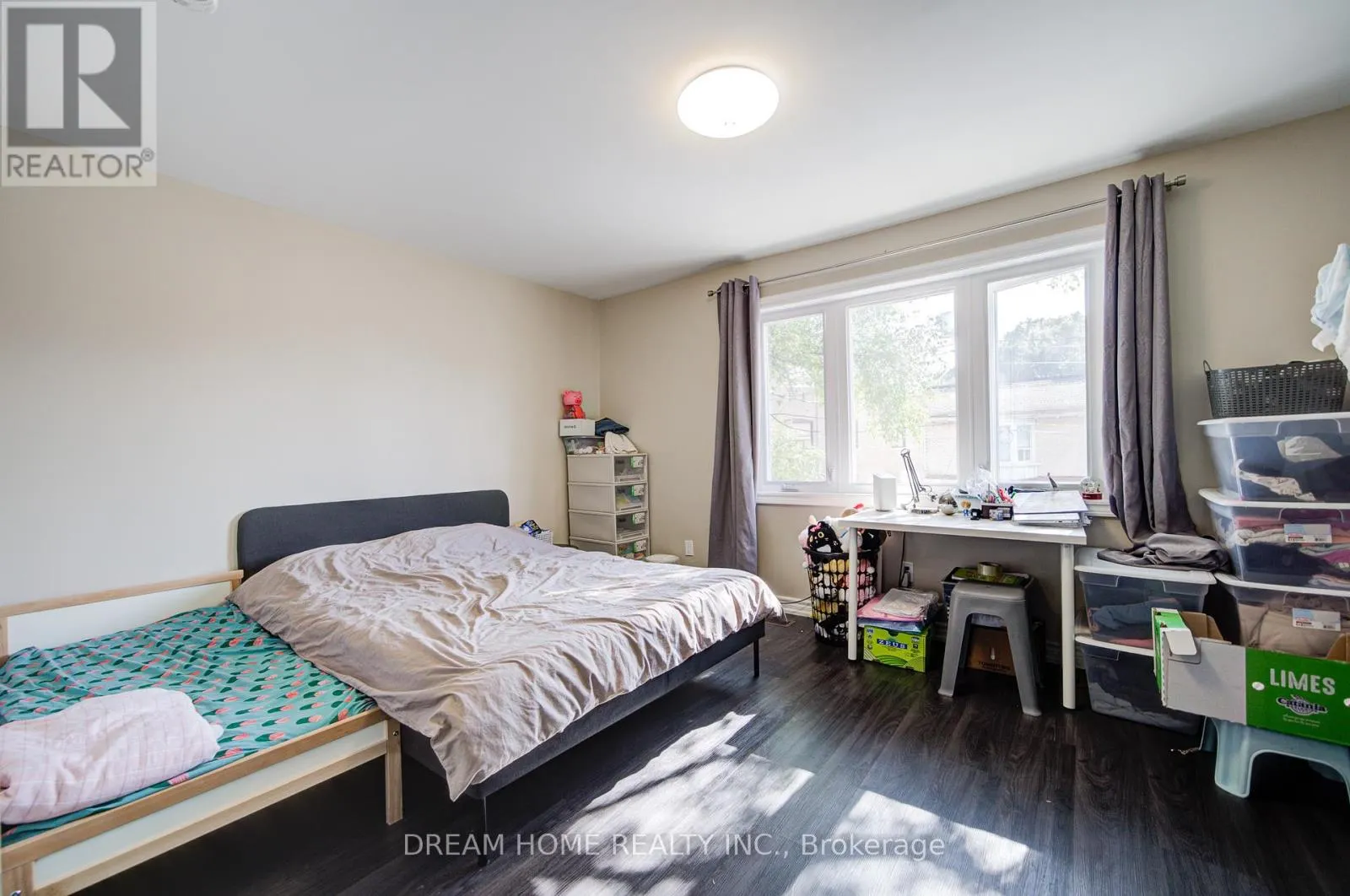 1015 WESTON ROAD