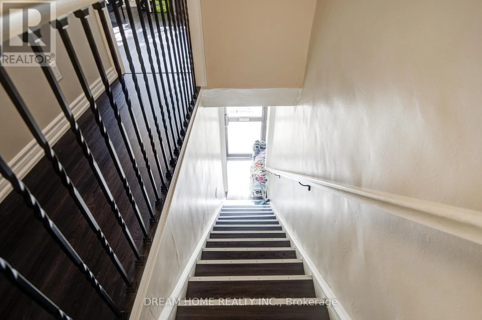 1015 WESTON ROAD