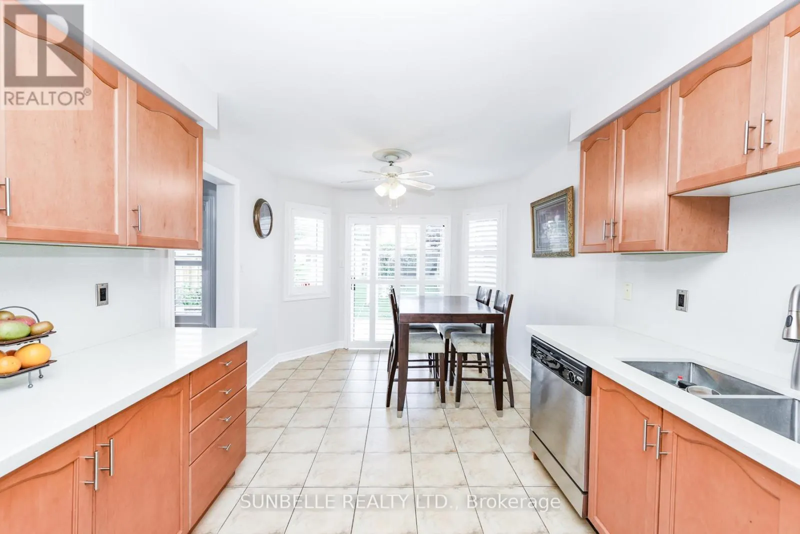 38 SUNNY GLEN CRESCENT