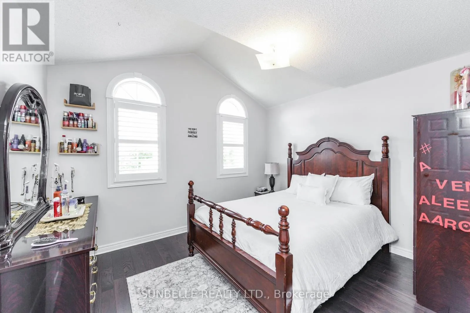 38 SUNNY GLEN CRESCENT