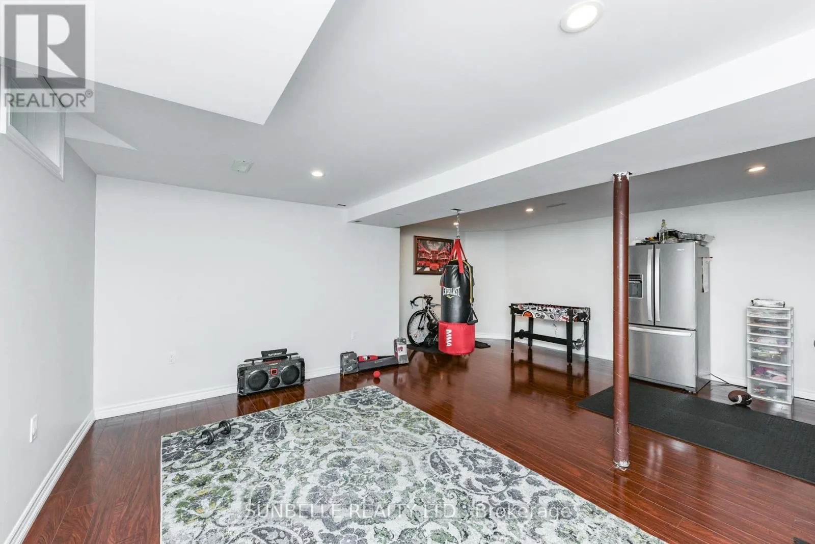 38 SUNNY GLEN CRESCENT