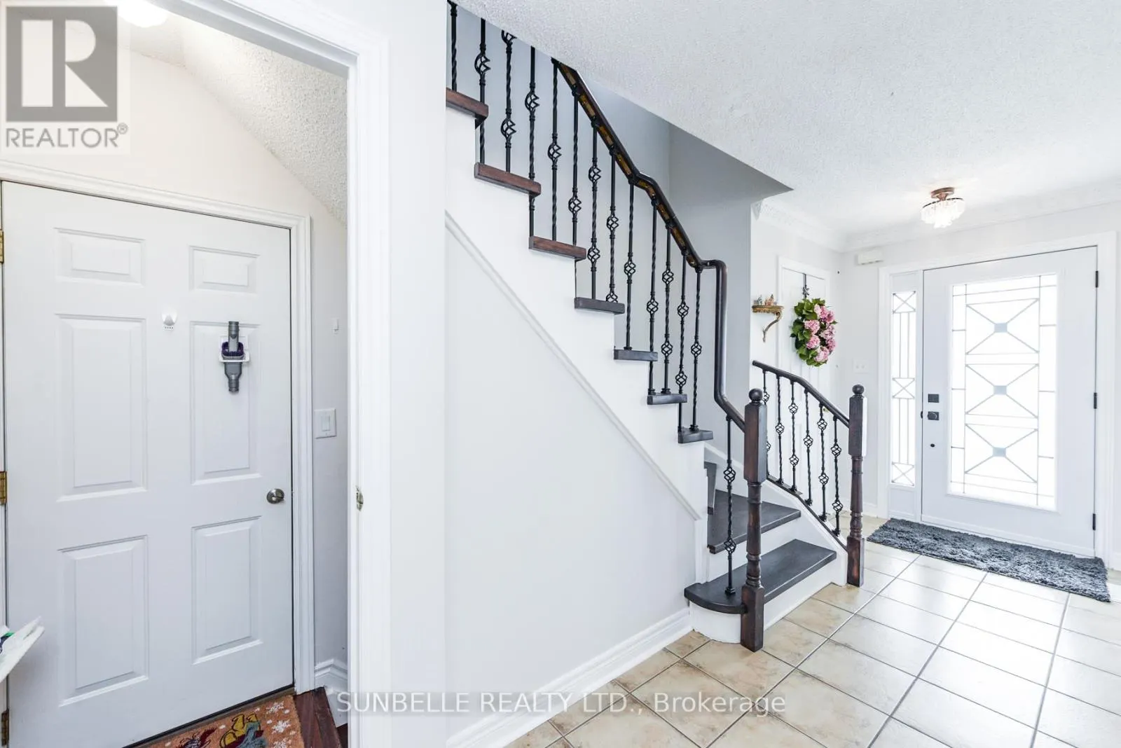 38 SUNNY GLEN CRESCENT