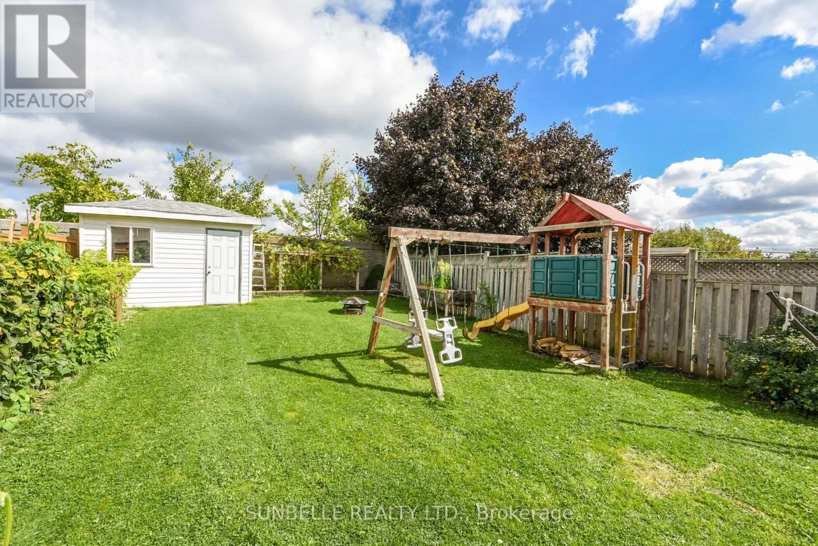 38 SUNNY GLEN CRESCENT
