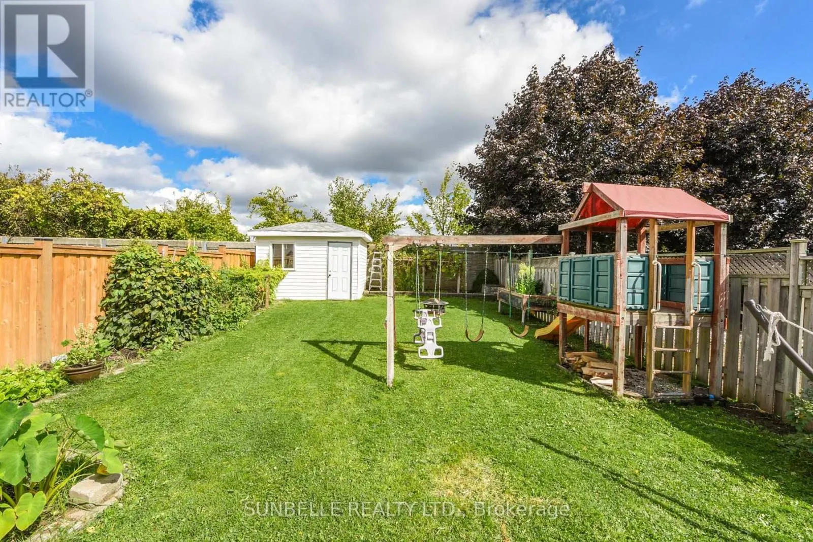 38 SUNNY GLEN CRESCENT