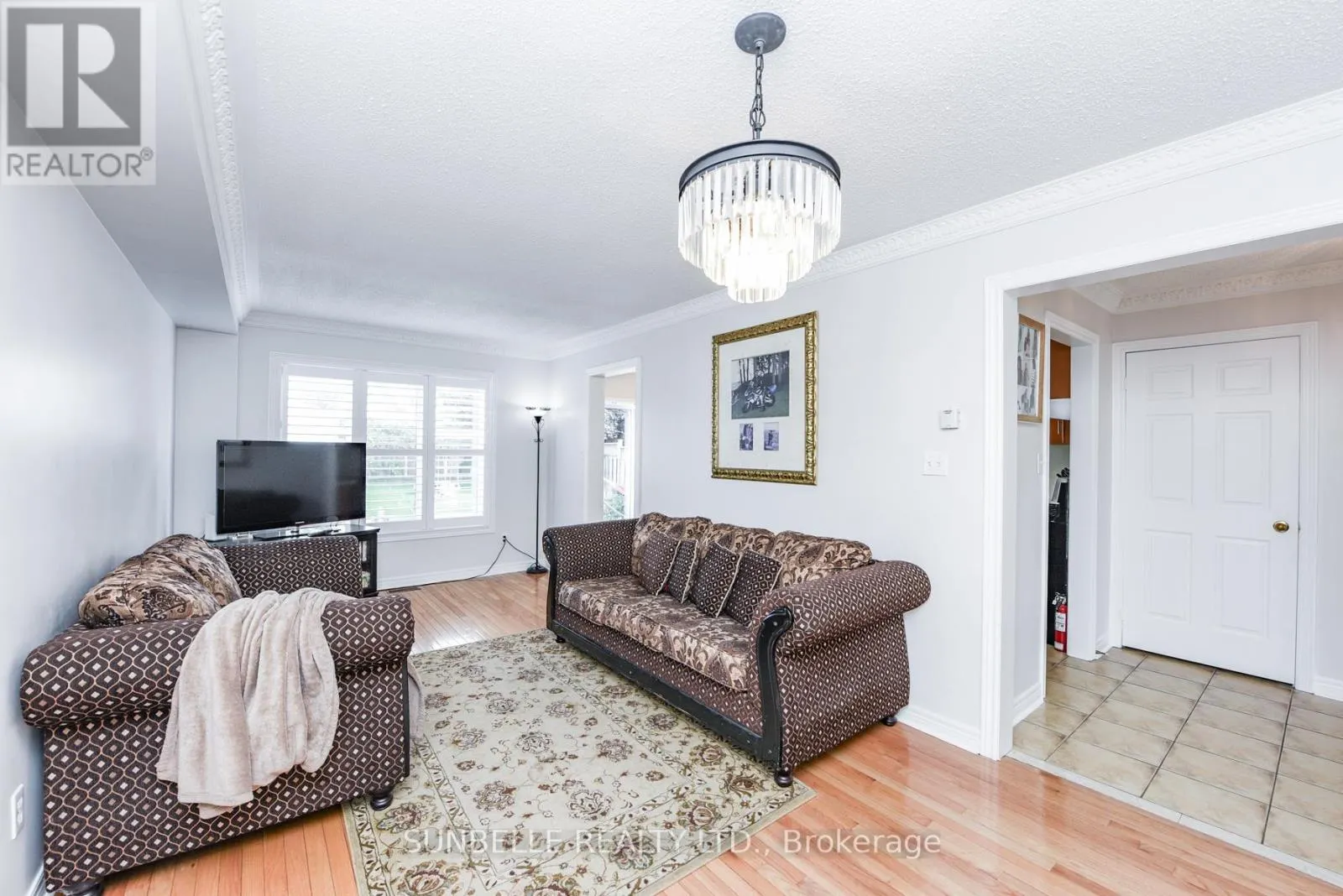 38 SUNNY GLEN CRESCENT