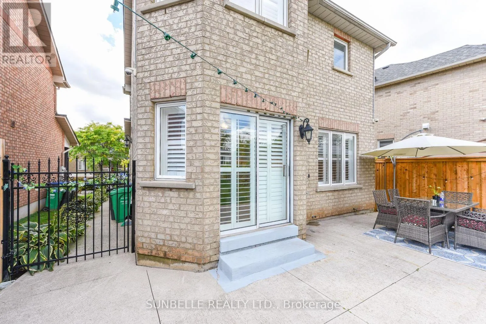38 SUNNY GLEN CRESCENT