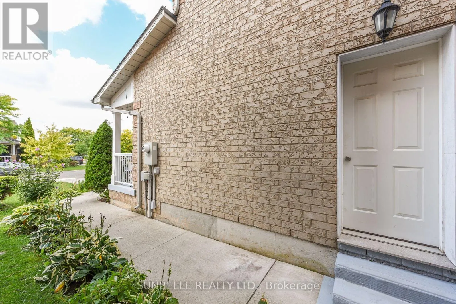 38 SUNNY GLEN CRESCENT