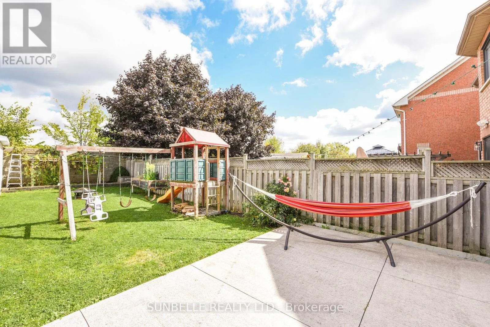38 SUNNY GLEN CRESCENT