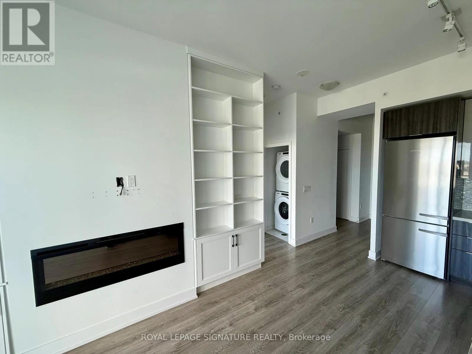 20 SHORE BREEZE DRIVE