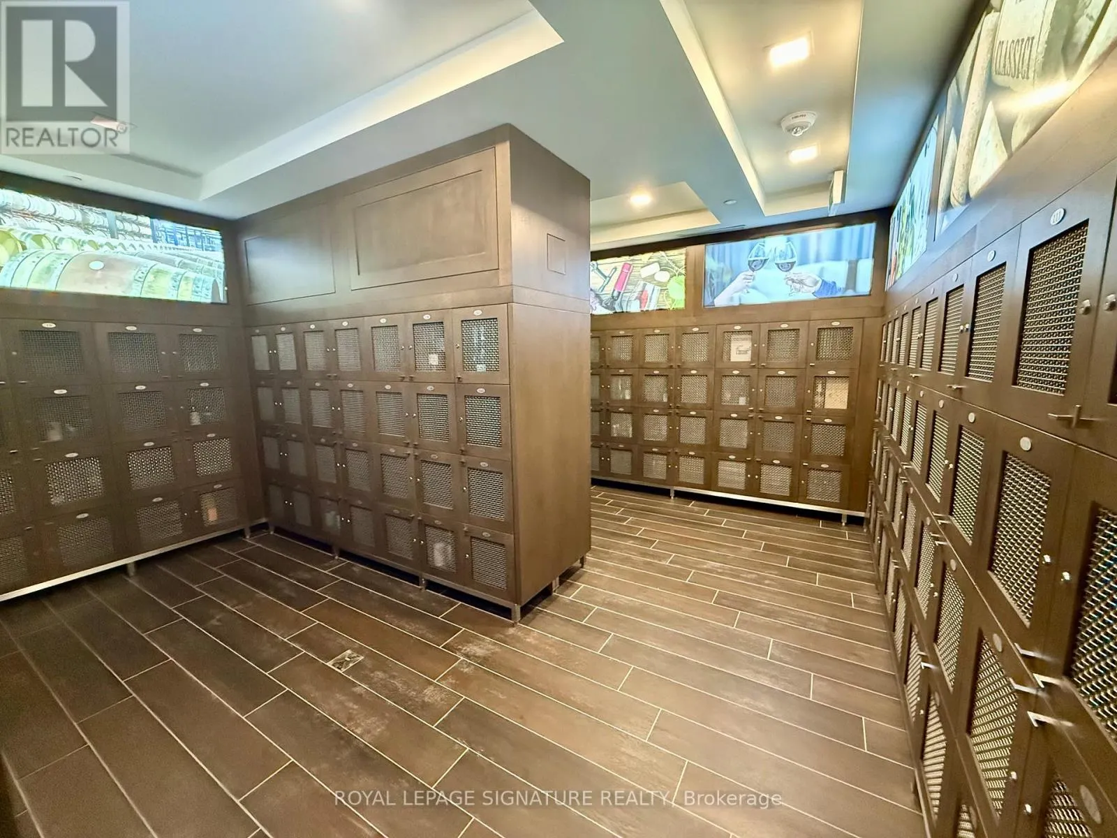 20 SHORE BREEZE DRIVE