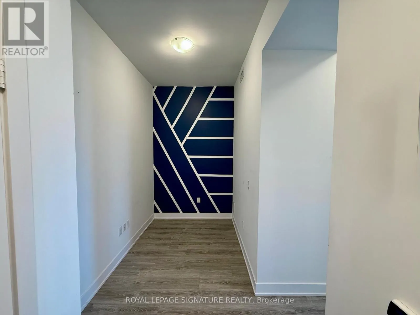 20 SHORE BREEZE DRIVE