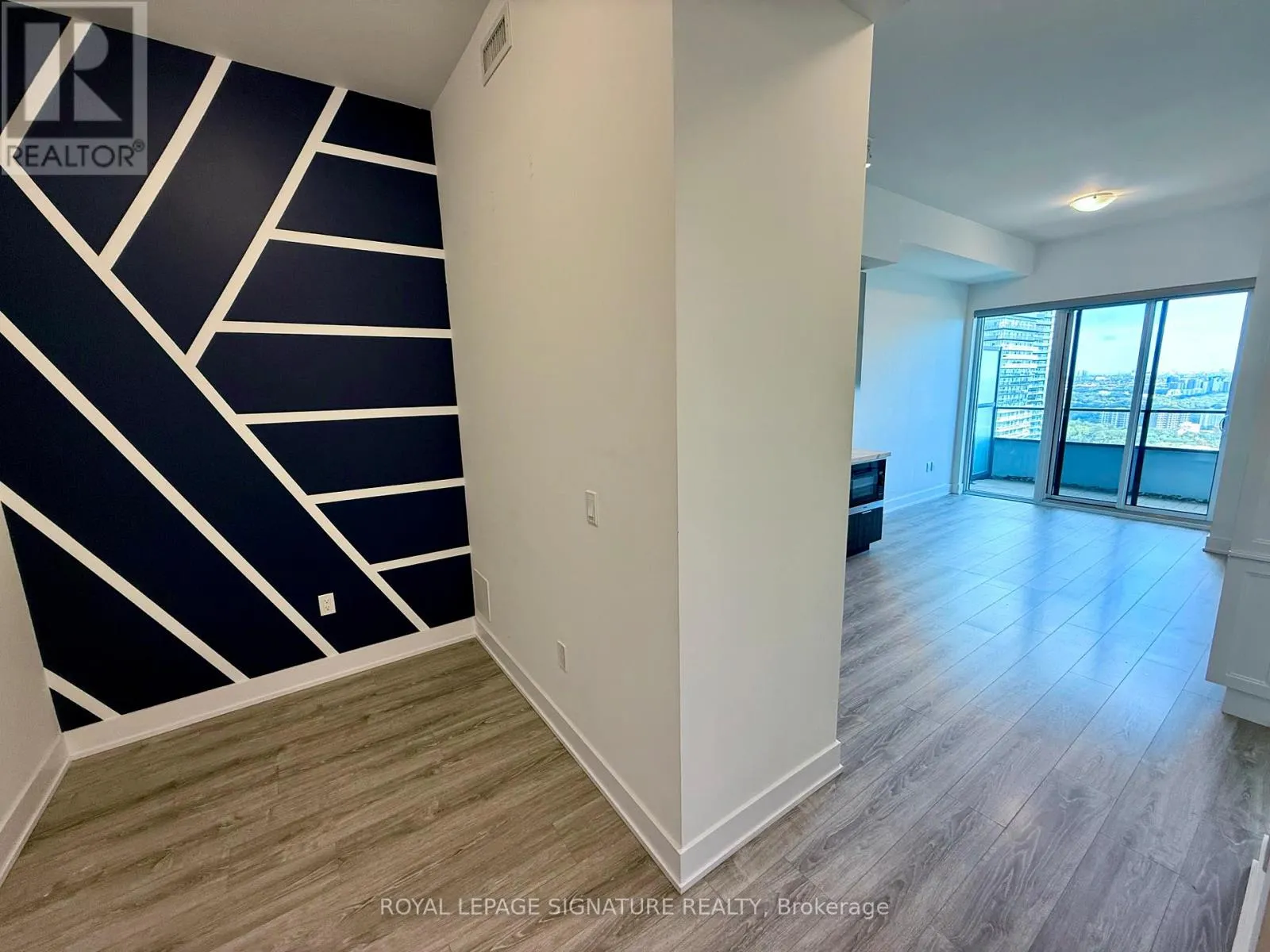 20 SHORE BREEZE DRIVE
