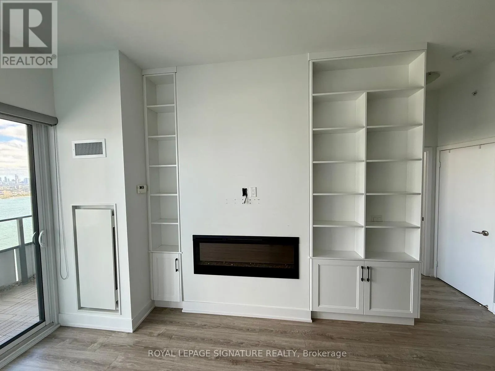 20 SHORE BREEZE DRIVE