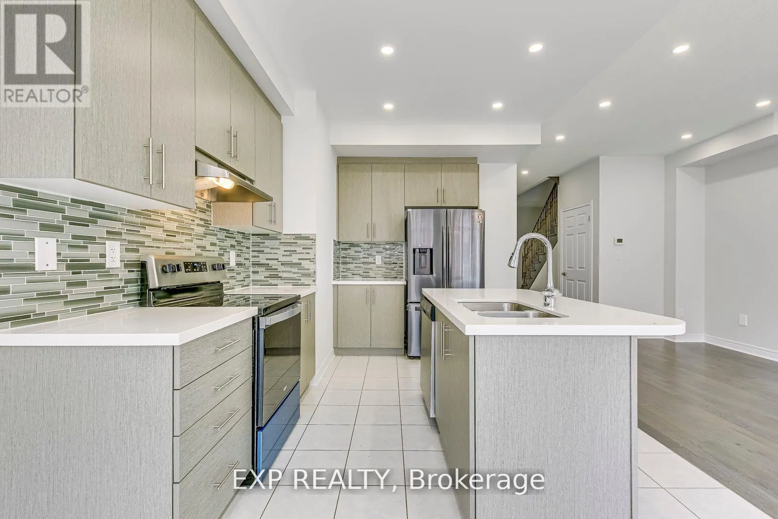 142 TOUCAN TRAIL