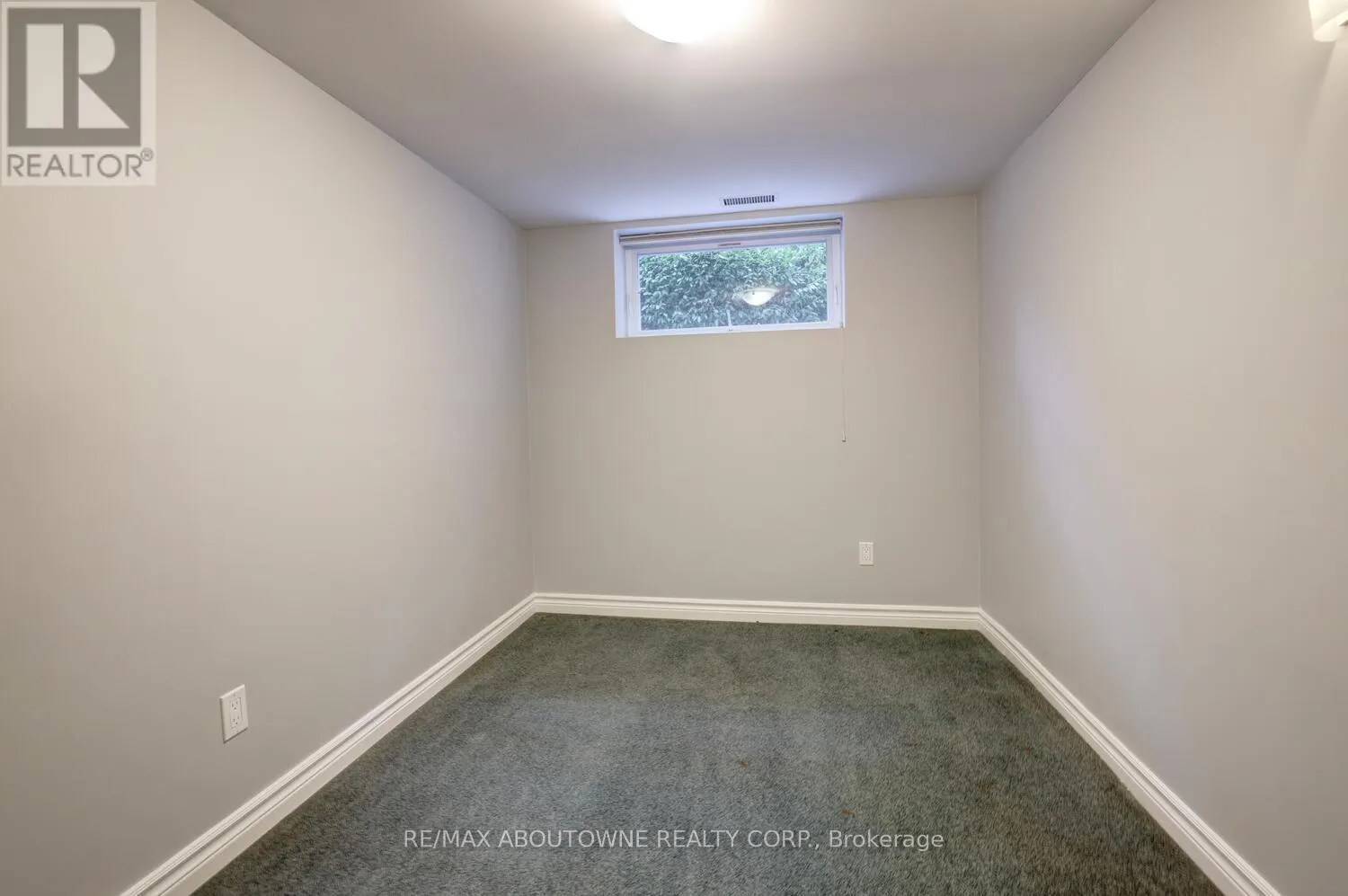 1493 BRIARWOOD CRESCENT