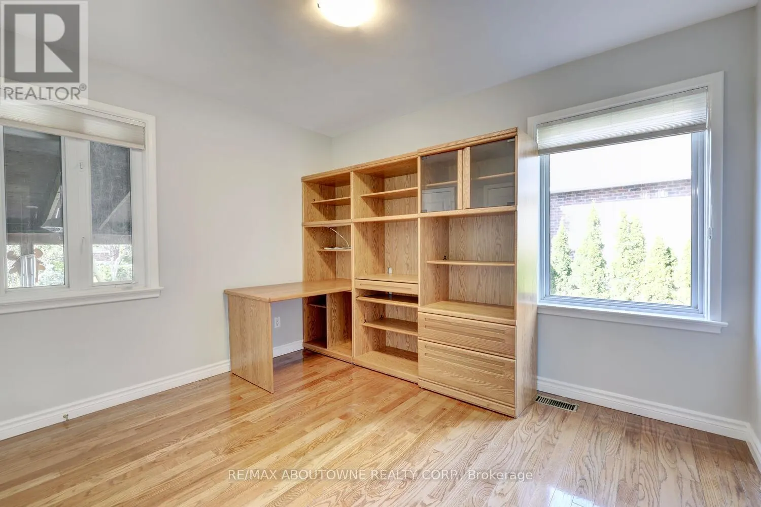 1493 BRIARWOOD CRESCENT