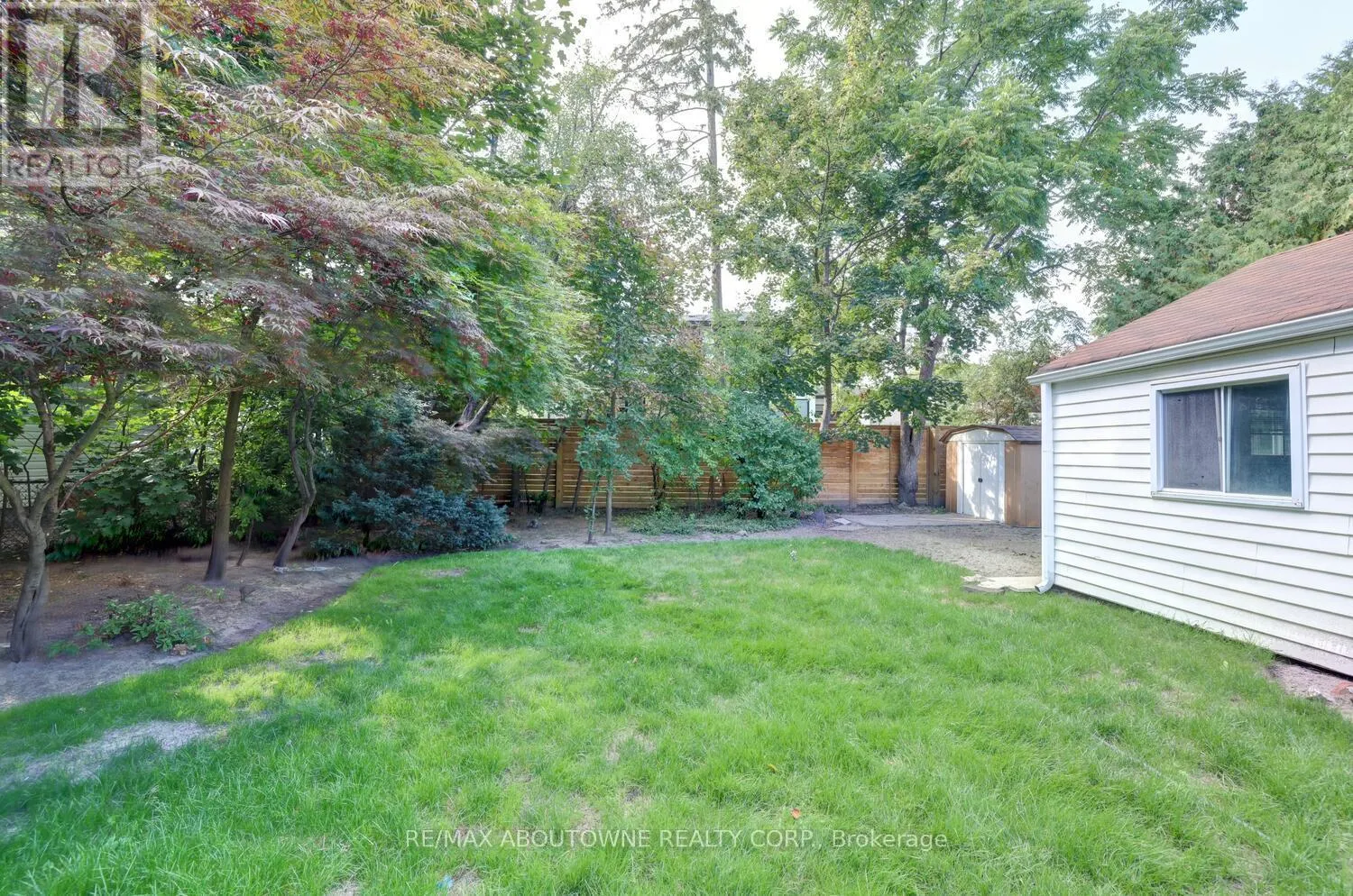 1493 BRIARWOOD CRESCENT