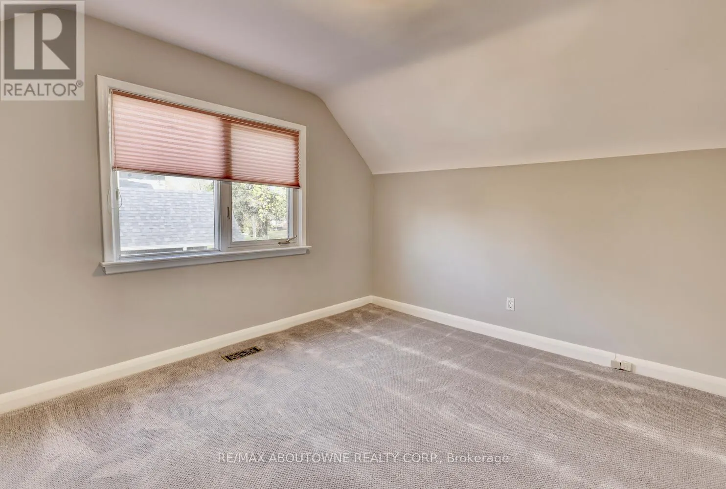 1493 BRIARWOOD CRESCENT