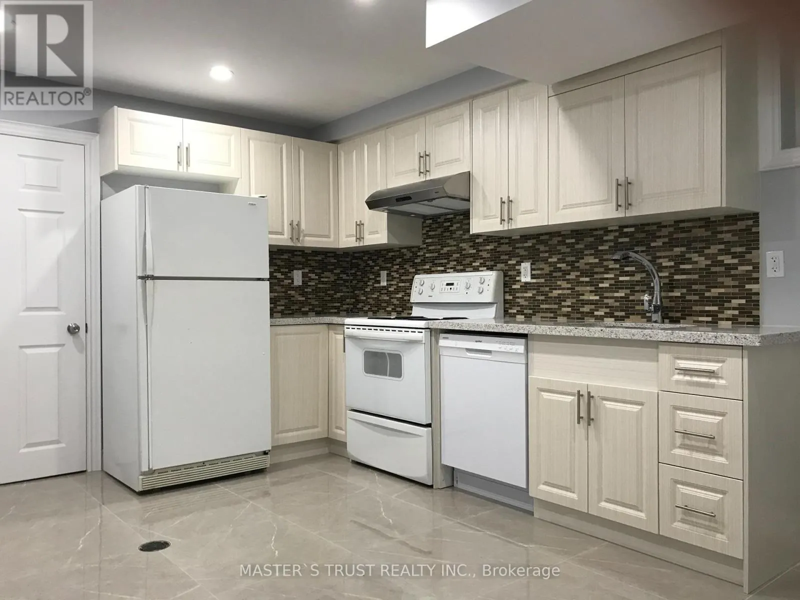 2186 TRUSCOTT DRIVE