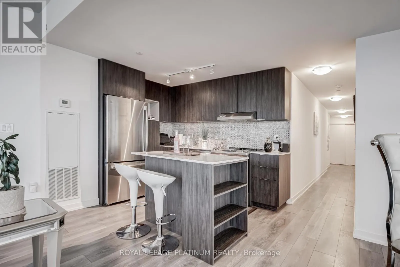 1514 - 2520 EGLINTON AVENUE W