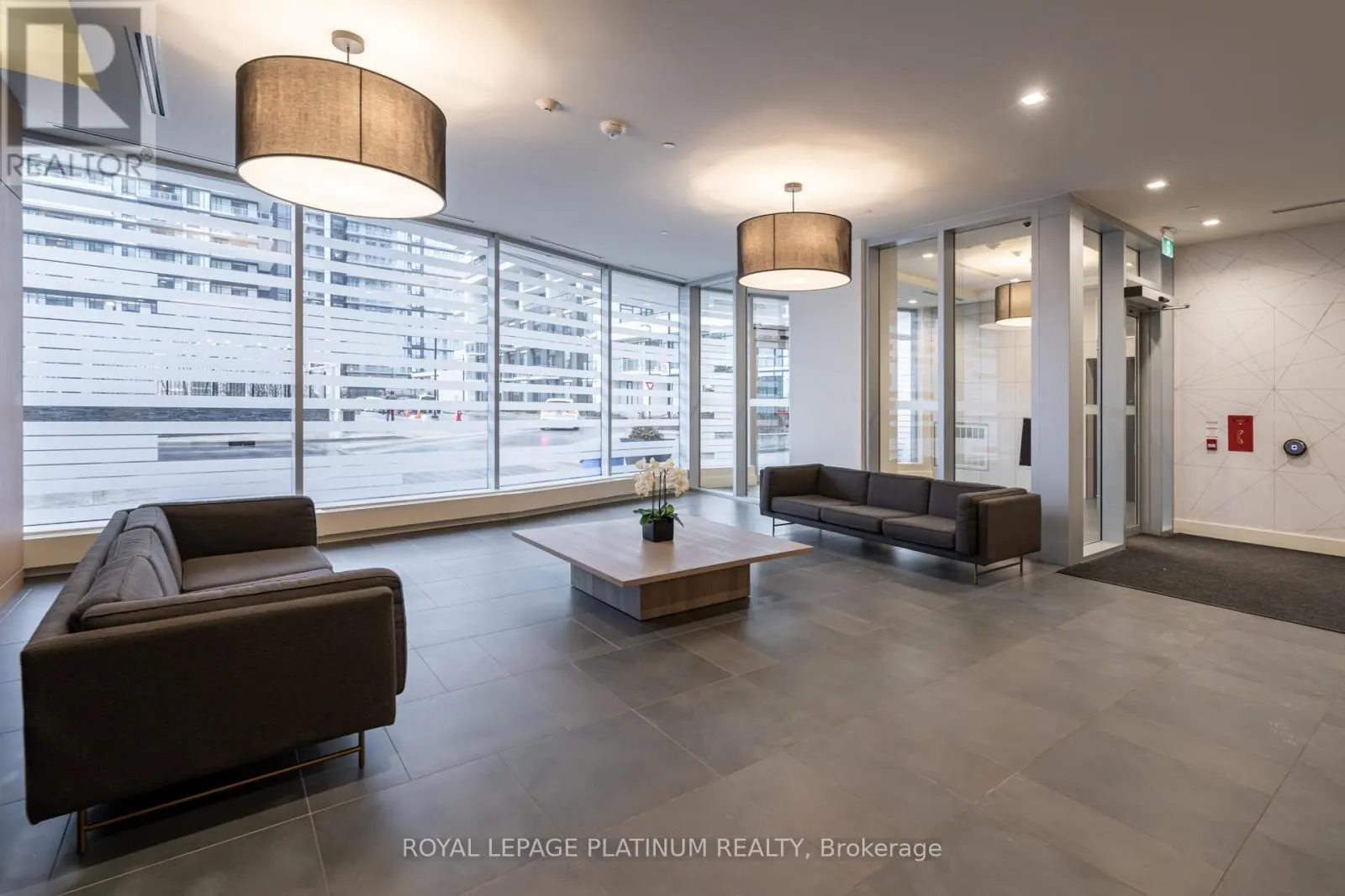1514 - 2520 EGLINTON AVENUE W
