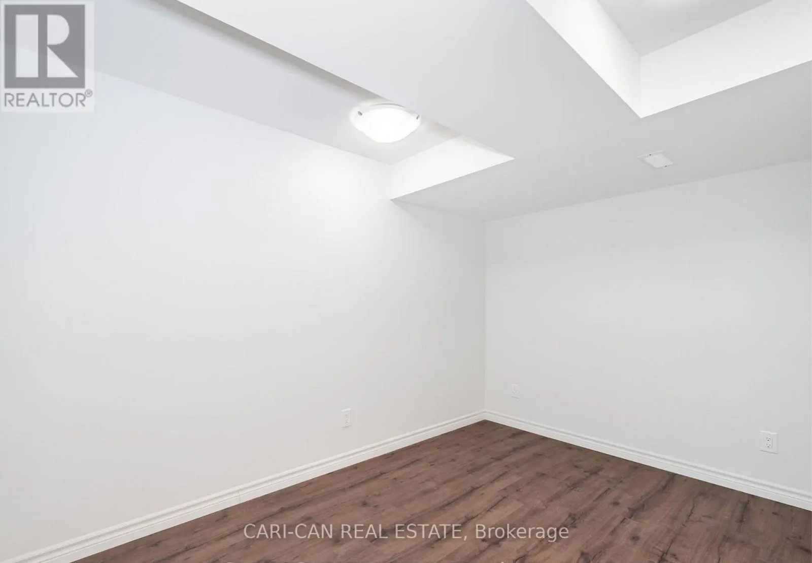 18 ANGELFISH ROAD